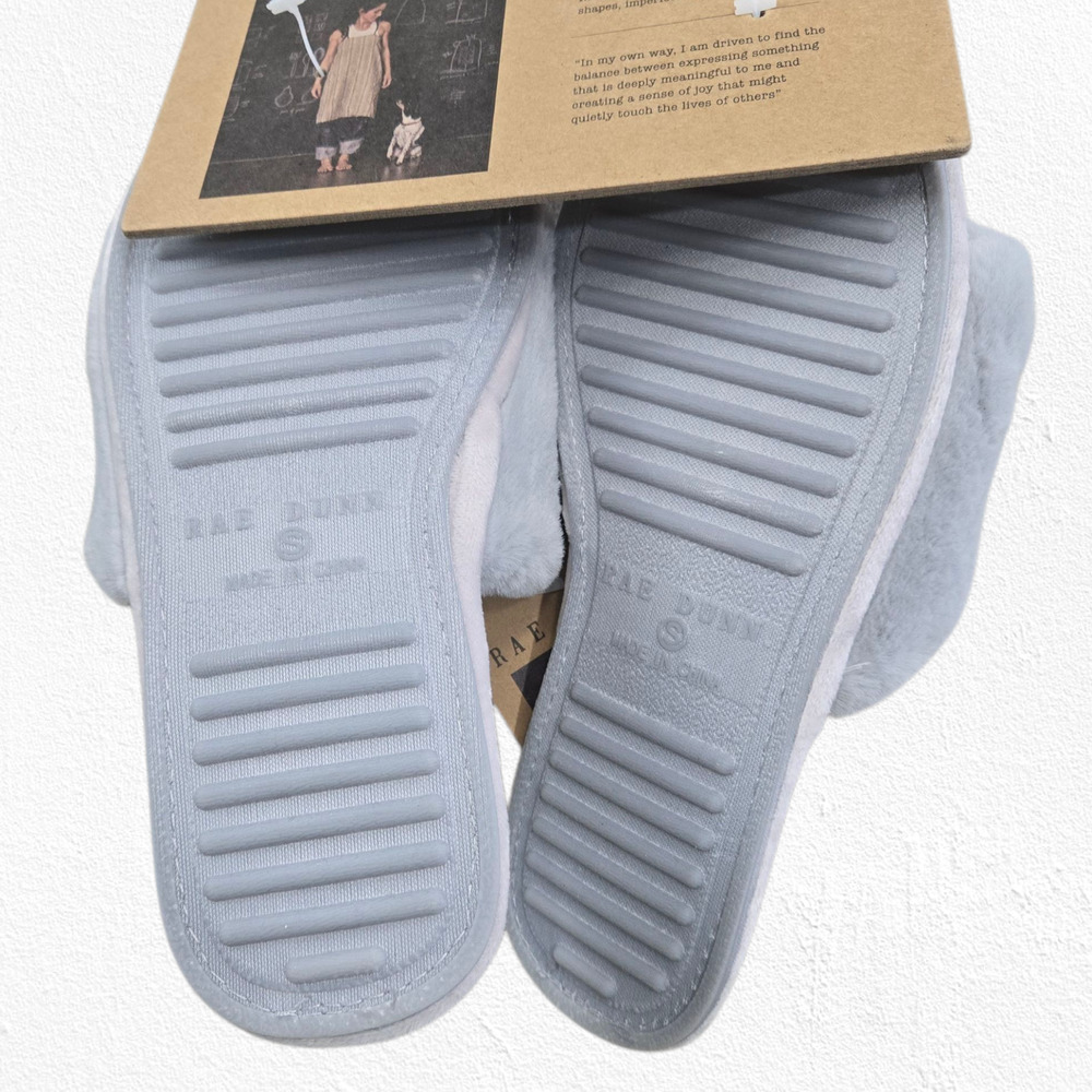 Rae Dunn Be Kind Slippers Gray Faux Fur Quilted Slide House Shoes Size Small 5-6 - Picture 7 of 11